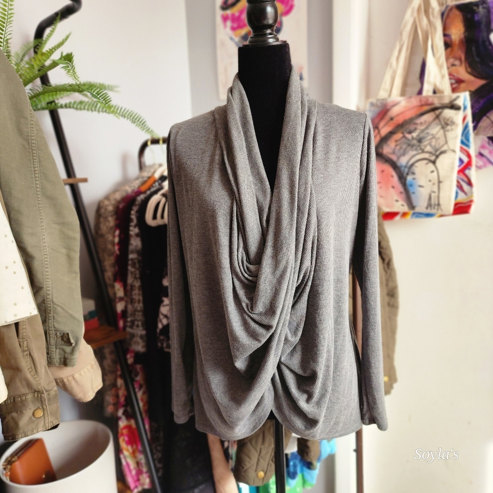 APT.9 Top